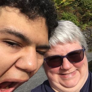 Meet your Posher, Marnie